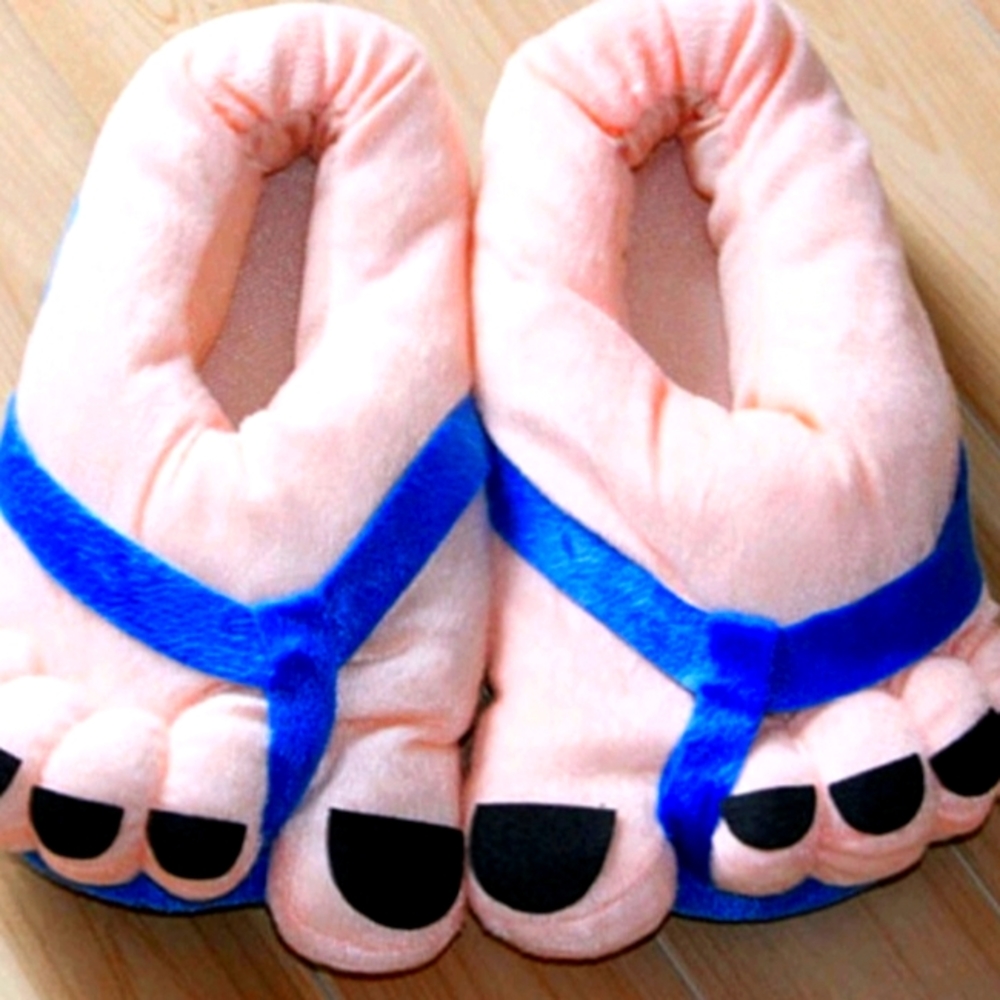 Dramatic Big Foot House Slippers